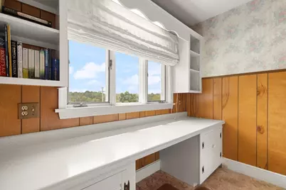 6 Groveland St, Haverhill, MA 01830 - Photo 33