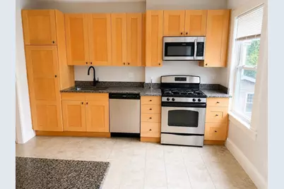 34 William St #2, Medford, MA 02155 - Photo 3