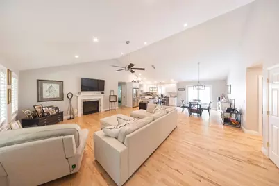 17 Harwood Farm Road, Southbridge, MA 01550 - Photo 11