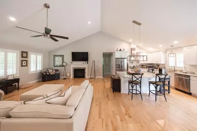 17 Harwood Farm Road, Southbridge, MA 01550 - Photo 9