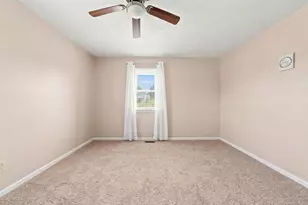 139 Seabury St, New Bedford, MA 02745 - Photo 13