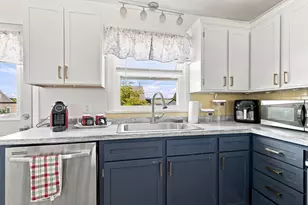 139 Seabury St, New Bedford, MA 02745 - Photo 7