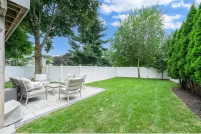 30 Farrow St, Winchester, MA 01890 - Photo 31