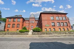 31 Elizabeth St, Worcester, MA 01605 - Photo 1