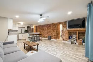 31 Elizabeth St, Worcester, MA 01605 - Photo 5