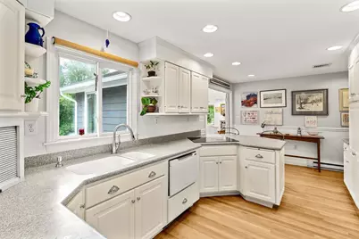 50 Holt Rd, Andover, MA 01810 - Photo 9