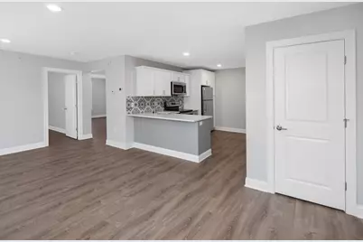 101 California Ave #102, Quincy, MA 02169 - Photo 5