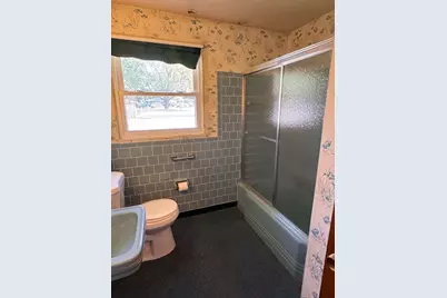 8 Aspen, Brockton, MA 02302 - Photo 5
