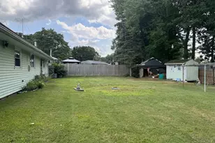 8 Aspen, Brockton, MA 02302 - Photo 13