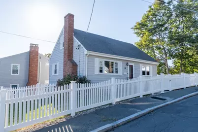 8 Siren St, Winthrop, MA 02152 - Photo 5