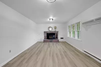 210 Strong St, Amherst, MA 01002 - Photo 27