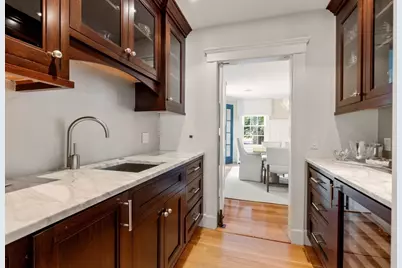 32 Arlington Road, Wellesley, MA 02481 - Photo 13