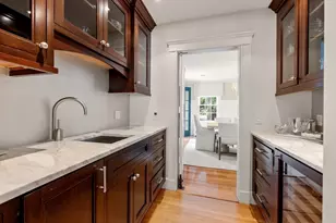 32 Arlington Rd, Wellesley, MA 02481 - Photo 13