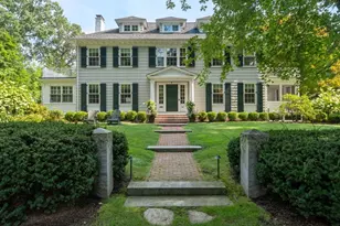 32 Arlington Rd, Wellesley, MA 02481 - Photo 1