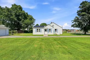 77 Powder Mill Rd, Southwick, MA 01077 - Photo 1