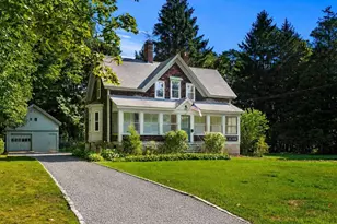 42 Walnut Rd, Hamilton, MA 01982 - Photo 3
