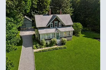 42 Walnut Rd, Hamilton, MA 01982 - Photo 1