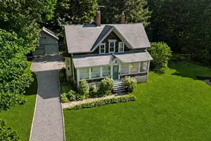 42 Walnut Rd, Hamilton, MA 01982 - Photo 1