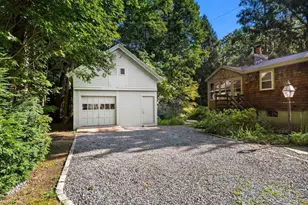 42 Walnut Rd, Hamilton, MA 01982 - Photo 5