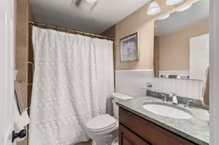 16 Maple Ave, Danvers, MA 01923 - Photo 11