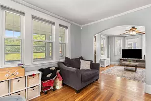 16 Maple Ave, Danvers, MA 01923 - Photo 5
