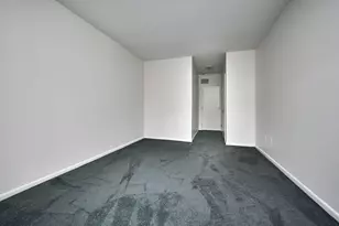 26 Crescent St, Northampton, MA 01060 - Photo 15