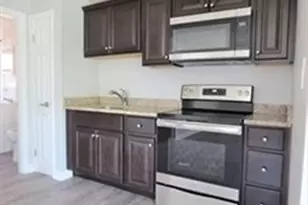 224 Tripp St, Fall River, MA 02724 - Photo 7