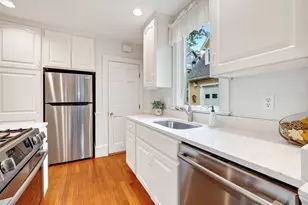 20 Botolph St, Melrose, MA 02176 - Photo 21