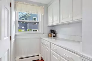 20 Botolph St, Melrose, MA 02176 - Photo 19