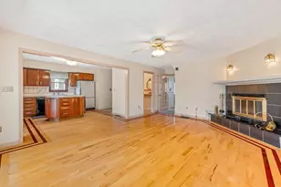 16 Bobolink St, Boston, MA 02132 - Photo 9