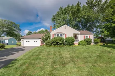 98 Circle Dr, West Springfield, MA 01089 - Photo 1