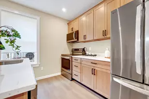 22 Pauline St, Winthrop, MA 02152 - Photo 7