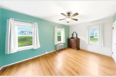 1 Belvidere Ave, Worcester, MA 01605 - Photo 17