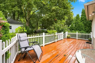 1 Belvidere Ave, Worcester, MA 01605 - Photo 23