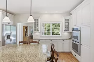12 Boxwood Ln, Lexington, MA 02420 - Photo 3