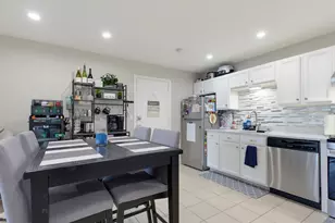 239 Glasgow St, Fall River, MA 02721 - Photo 3
