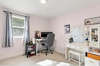 18 Montgomery Dr, Plymouth, MA 02360 - Photo 5