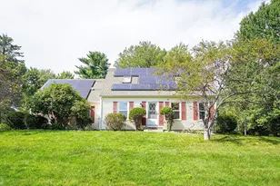 26 Hunters Hill Cir, Amherst, MA 01002 - Photo 1