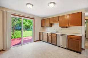 26 Hunters Hill Cir, Amherst, MA 01002 - Photo 7