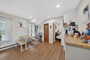 16 Svenson Ave, Worcester, MA 01607 - Photo 5