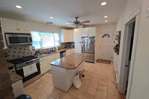 146 Hillside Rd, Watertown, MA 02472 - Photo 5