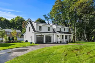 10 Harvey Park, Lynnfield, MA 01940 - Photo 3