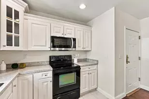 2201 Briarwood Village, Clinton, MA 01510 - Photo 11