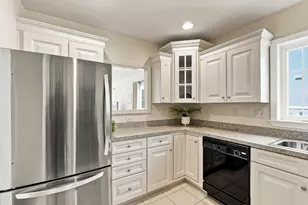 2201 Briarwood Village, Clinton, MA 01510 - Photo 9