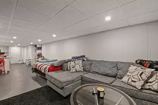 44 Montrose St, Fitchburg, MA 01420 - Photo 29