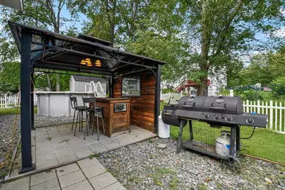 44 Montrose St, Fitchburg, MA 01420 - Photo 9