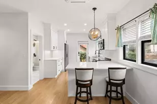 8 Viking St, Boston, MA 02127 - Photo 3
