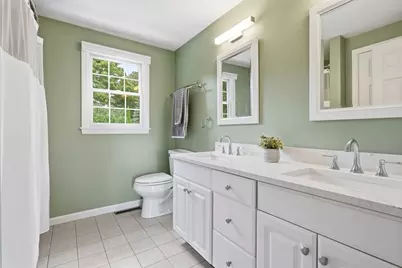 44 Raffaele Drive, Waltham, MA 02452 - Photo 23