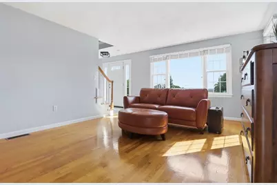 44 Raffaele Drive, Waltham, MA 02452 - Photo 11