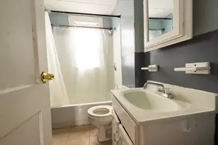 79 Illinois Ave, Somerville, MA 02145 - Photo 19